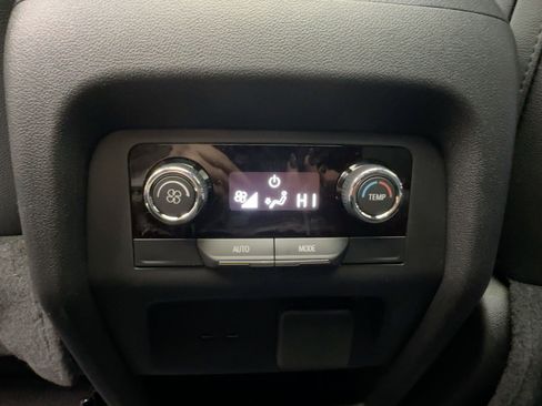 New 2026 Chevrolet Traverse LT w/ Sun and Wheel Package image 33