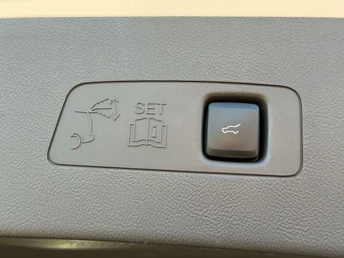 Used 2022 Lincoln Corsair AWD w/ Premium Package image 44