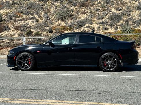 Used 2021 Dodge Charger Scat Pack image 7