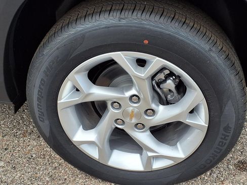 New 2026 Chevrolet Trax LS w/ LS Convenience Package FWD image 7