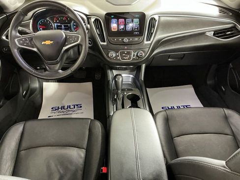 Used 2017 Chevrolet Malibu LT w/ Leather Package FWD image 31