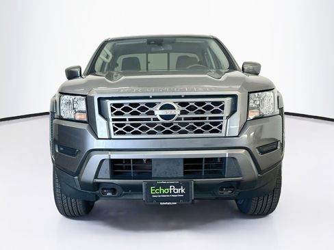 Used 2022 Nissan Frontier SV w/ Technology Package AWD/4WD image 2