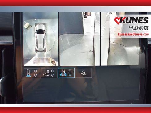 New 2025 GMC Acadia Elevation image 18