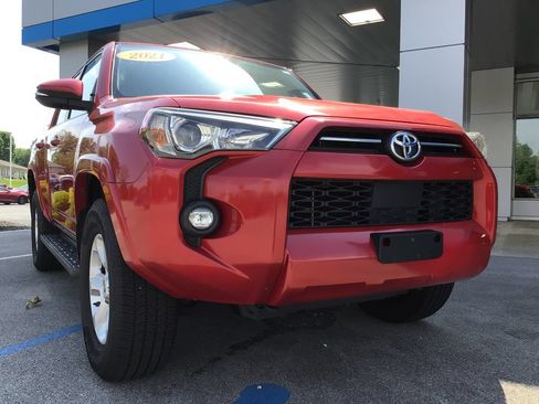 Used 2021 Toyota 4Runner SR5 Premium AWD/4WD image 43