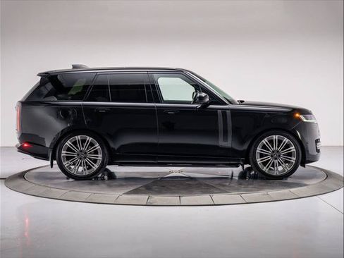 Used 2024 Land Rover Range Rover Autobiography AWD/4WD image 6