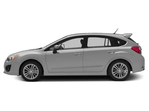 Used 2012 Subaru Impreza 2.0i Premium AWD/4WD image 2