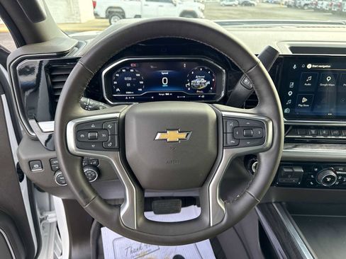 Certified 2025 Chevrolet Silverado 3500 LTZ w/ LTZ Convenience Package AWD/4WD image 11