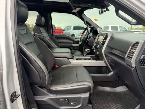 Used 2019 Ford F150 Raptor w/ Equipment Group 802A Luxury AWD/4WD image 32