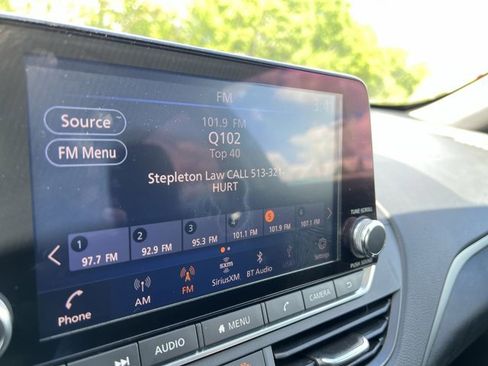 Used 2019 Nissan Altima 2.5 S FWD image 13