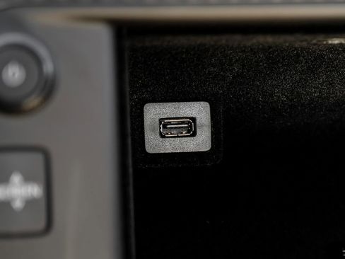 Used 2016 Chevrolet Corvette Stingray Coupe w/ 3LT Preferred Equipment Group image 23