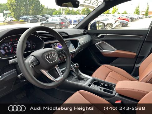 Used 2025 Audi Q3 2.0T Premium w/ Convenience Plus Package AWD/4WD image 10