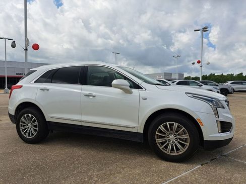Used 2019 Cadillac XT5 Luxury FWD image 3