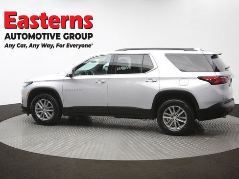 Used 2022 Chevrolet Traverse LT FWD image 62
