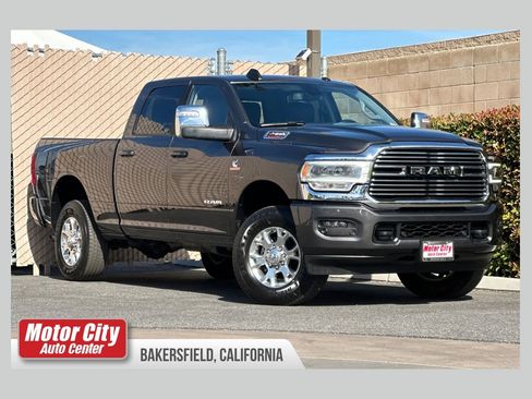 Used 2024 RAM 2500 Laramie AWD/4WD image 1