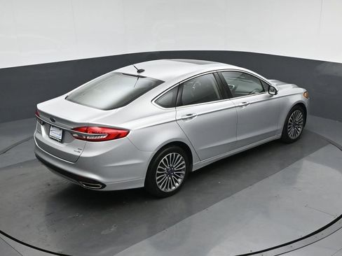 Used 2017 Ford Fusion SE image 57