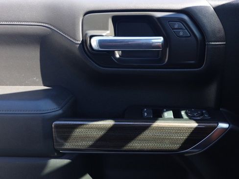 Used 2022 Chevrolet Silverado 1500 RST image 23