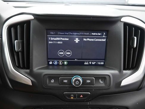 Used 2024 GMC Terrain SLE image 15