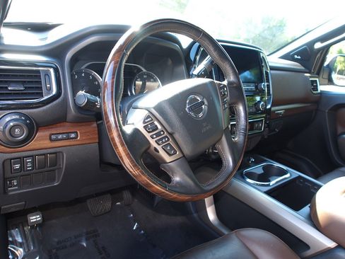 Used 2021 Nissan Titan Platinum Reserve w/ Moonroof Package AWD/4WD image 16