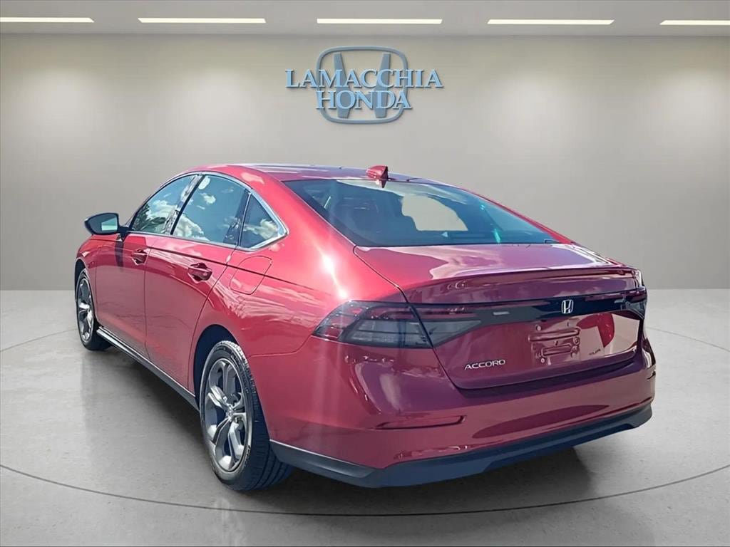 Used 2024 Honda Accord EX image 3