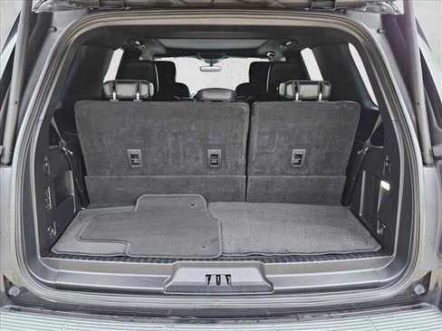 Used 2020 Ford Expedition XLT w/ Equipment Group 202A RWD image 21