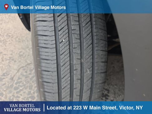 Used 2017 Toyota Highlander XLE AWD/4WD image 33