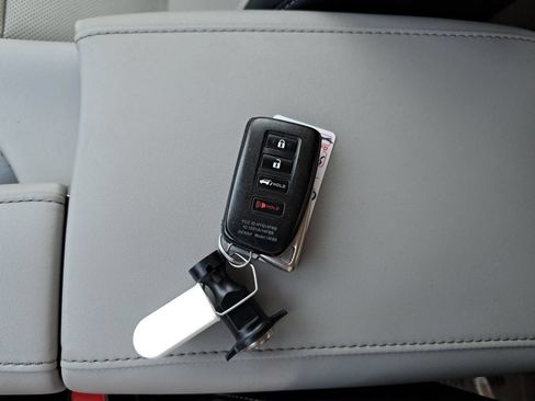 Used 2017 Lexus RX 350 FWD w/ Accessory Package image 40