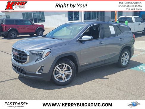 Used 2020 GMC Terrain SLE FWD image 1