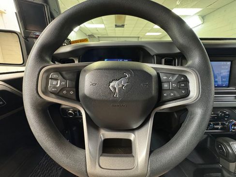 Used 2023 Ford Bronco 4-Door AWD/4WD image 33