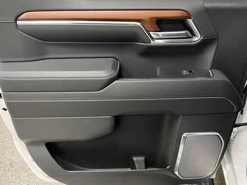 Used 2023 GMC Sierra 1500 Denali w/ Denali Reserve Package image 40