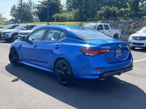 Used 2022 Nissan Sentra SR w/ Electronics Package FWD image 5