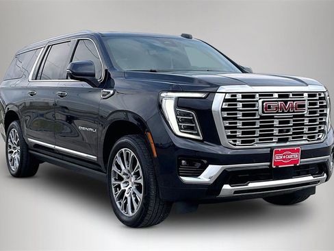 Used 2025 GMC Yukon XL Denali w/ Denali Reserve Package image 1