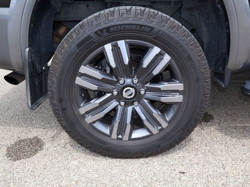 Used 2021 Nissan Titan Platinum Reserve w/ Moonroof Package AWD/4WD image 41