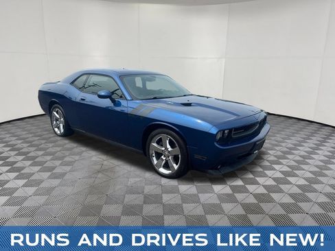Used 2009 Dodge Challenger R/T RWD image 7