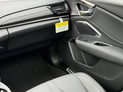 Used 2025 Acura RDX SH-AWD image 15