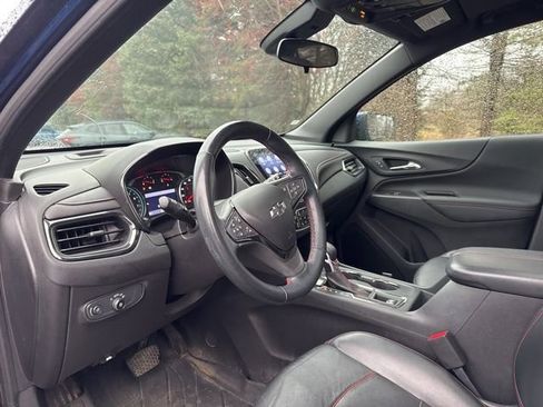 Used 2023 Chevrolet Equinox RS w/ RS Leather Package image 6