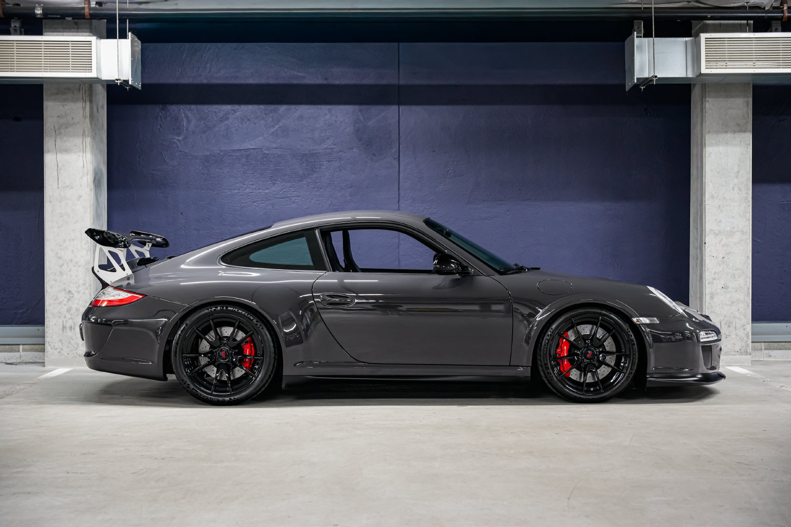 Used 2011 Porsche 911 GT3 RS RWD image 2
