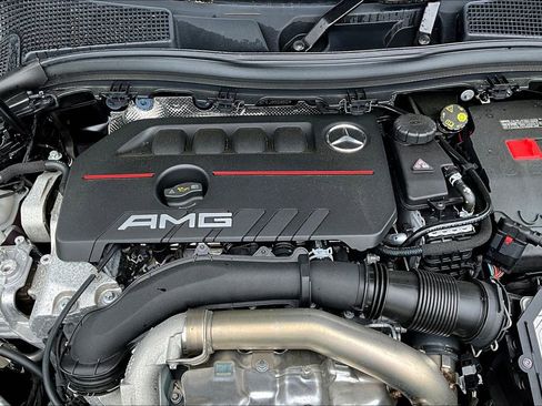 Used 2024 Mercedes-Benz GLA 35 AMG 4MATIC image 34