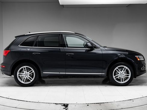 Used 2016 Audi Q5 2.0T Premium Plus w/ Technology Package AWD/4WD image 31