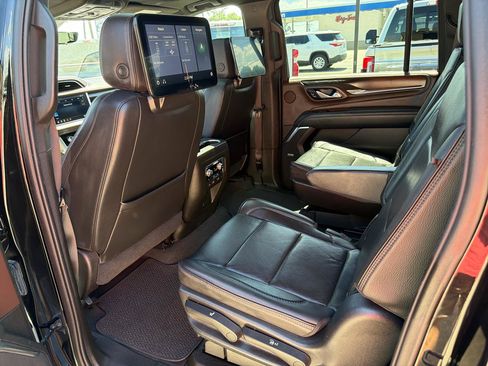 Used 2021 GMC Yukon XL Denali w/ Denali Premium Package RWD image 21