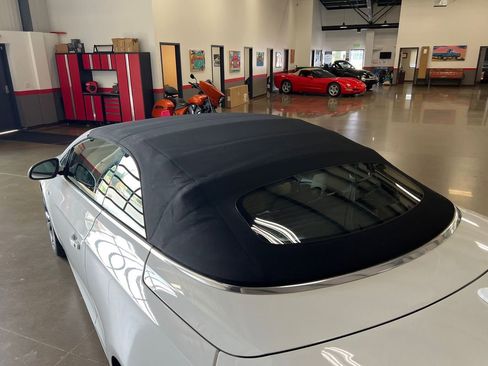 Used 2019 Buick Cascada Premium image 94