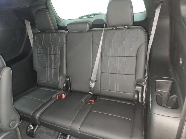 Used 2025 Buick Enclave Avenir w/ Super Cruise Package AWD/4WD image 5