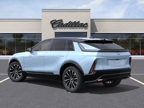 New 2026 Cadillac Lyriq Premium Luxury w/ LPO, Floor Liner Package AWD/4WD image 3