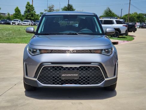 Certified 2025 Kia Soul LX w/ LX Technology Package FWD image 2