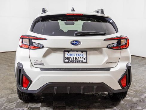 Used 2025 Subaru Crosstrek 2.0i Premium image 17