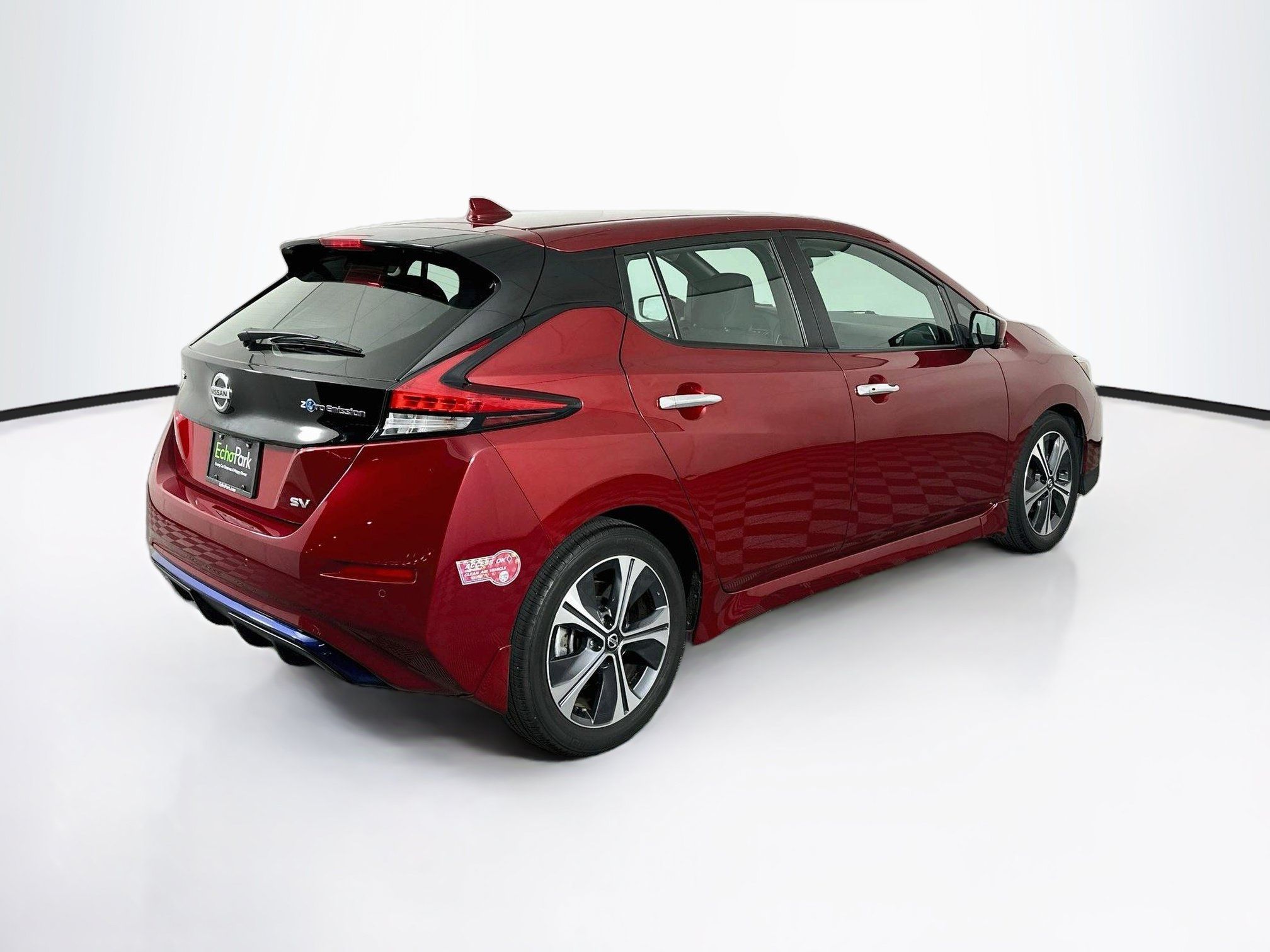 Used 2021 Nissan Leaf SV w/ SV Technology Package FWD image 9