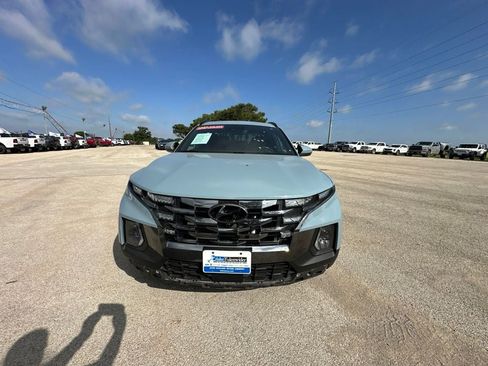 Used 2023 Hyundai Santa Cruz Limited AWD/4WD image 2