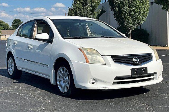 Used 2011 Nissan Sentra 2.0 S w/ Convenience Pkg FWD image 2