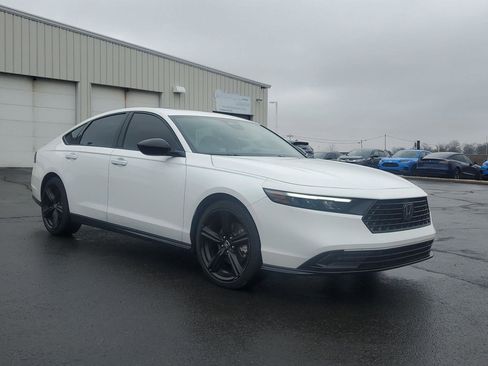 Used 2024 Honda Accord Sport image 1