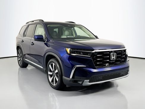 Certified 2023 Honda Pilot Elite image 3