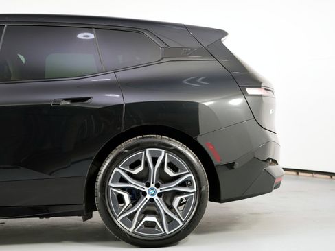 Used 2022 BMW iX xDrive50 w/ Premium Package image 62